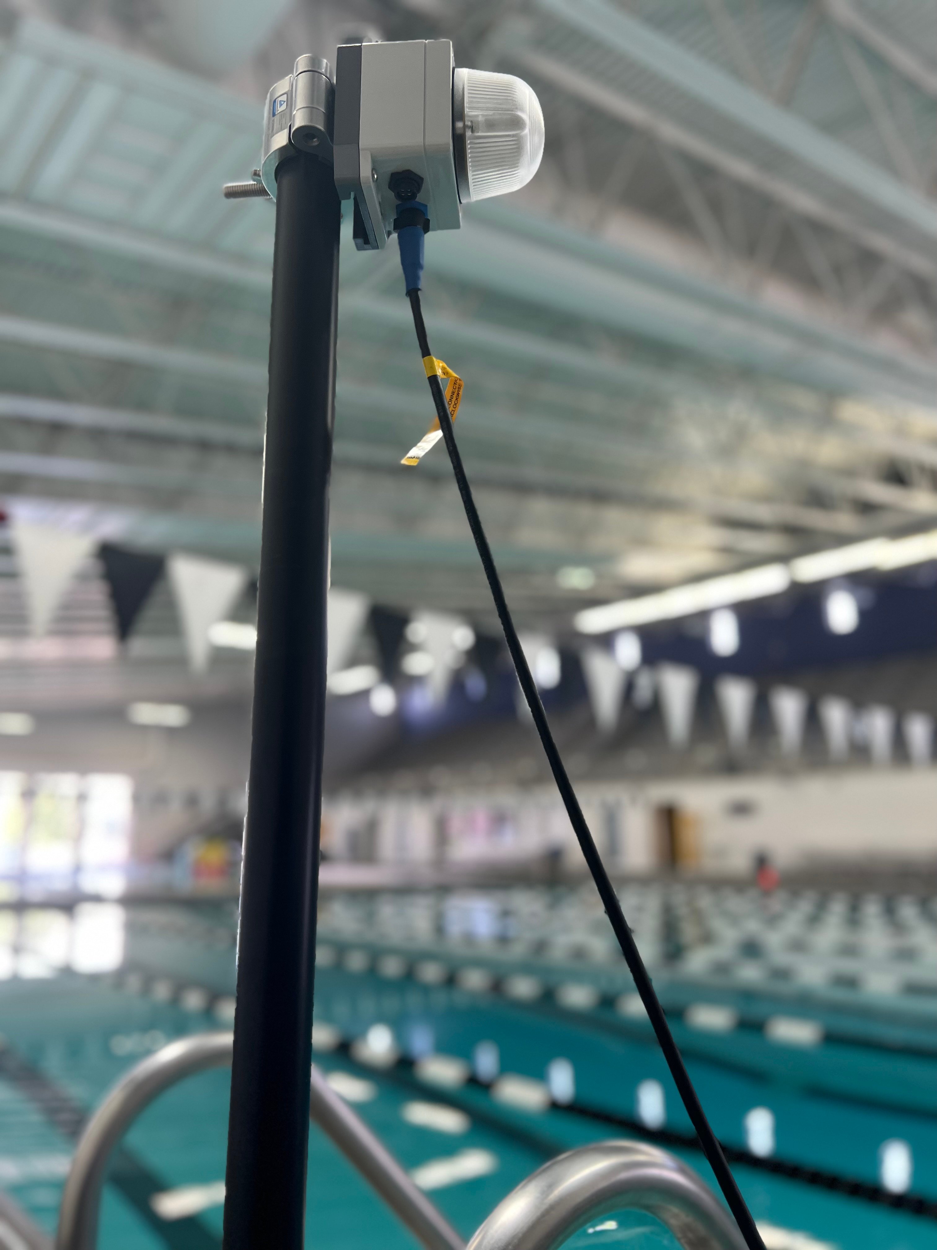 Championship Elite Swimming Start System additional Visual start signaling (VSS) on opposite side of pool 